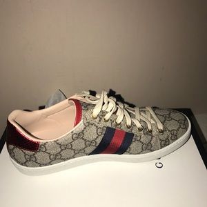 Gucci Shoes